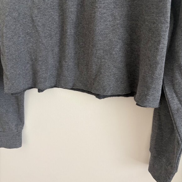 Colsie Crewneck Cropped Pullover Sweatshirt Grey Women’s Size M - Picture 4 of 8